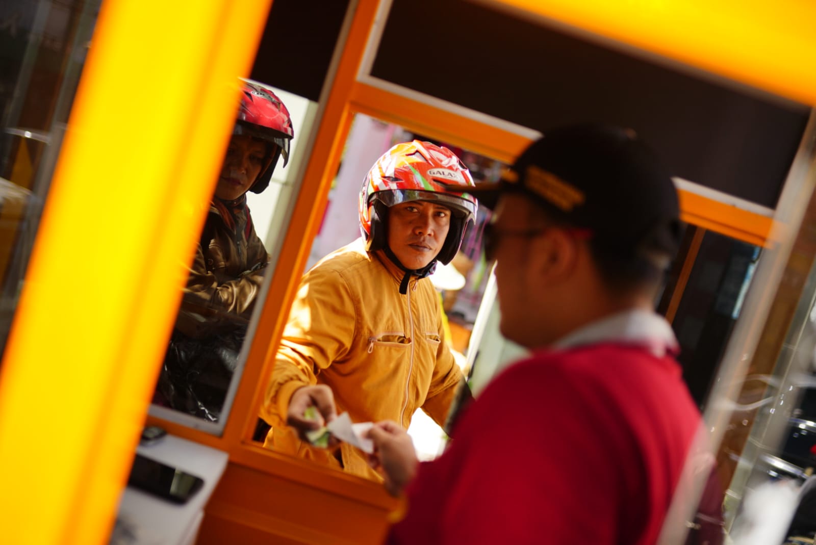 Foto 4 dari 4: Tindak Lanjuti Saran KPK, Pemkot Terapkan Parkir Elektronik di PBM