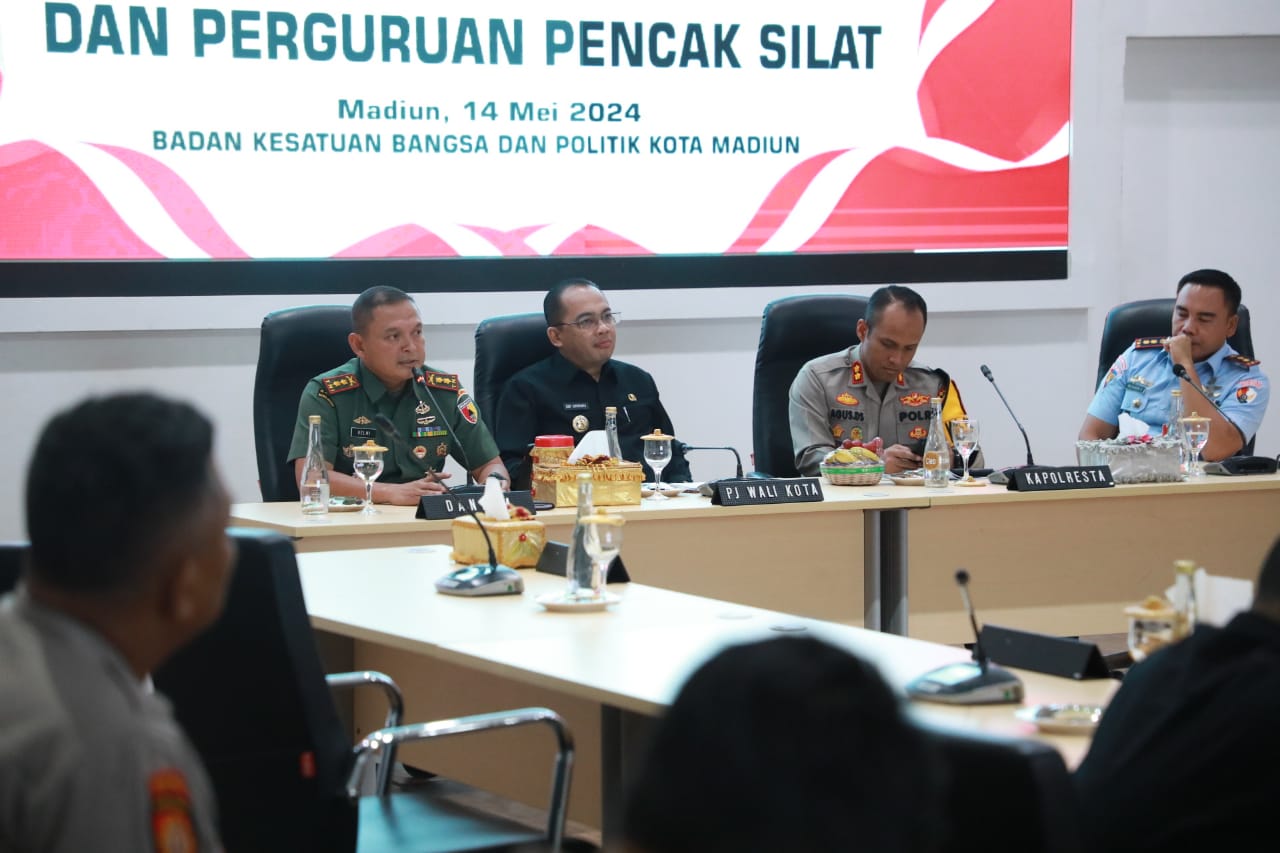 Foto 6 dari 9: Rakor Forkopimda Bersama Perguruan Pencak Silat, Pj Wali Kota: Kita Sepakat Kota Madiun Harus Selalu Aman dan Nyaman