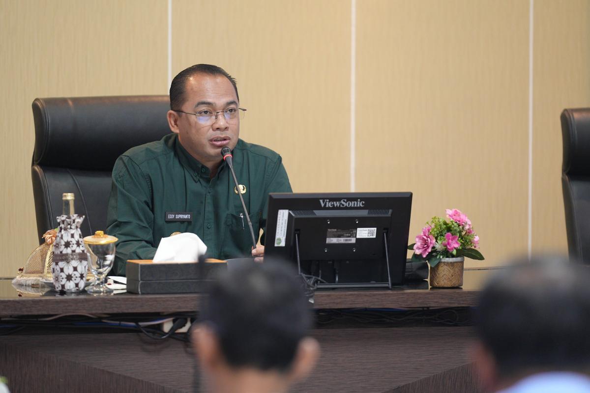 Foto 1 dari 8: Pimpin Rapat Dinas, Pj Wali Kota Pastikan Anggaran OPD Terserap Optimal