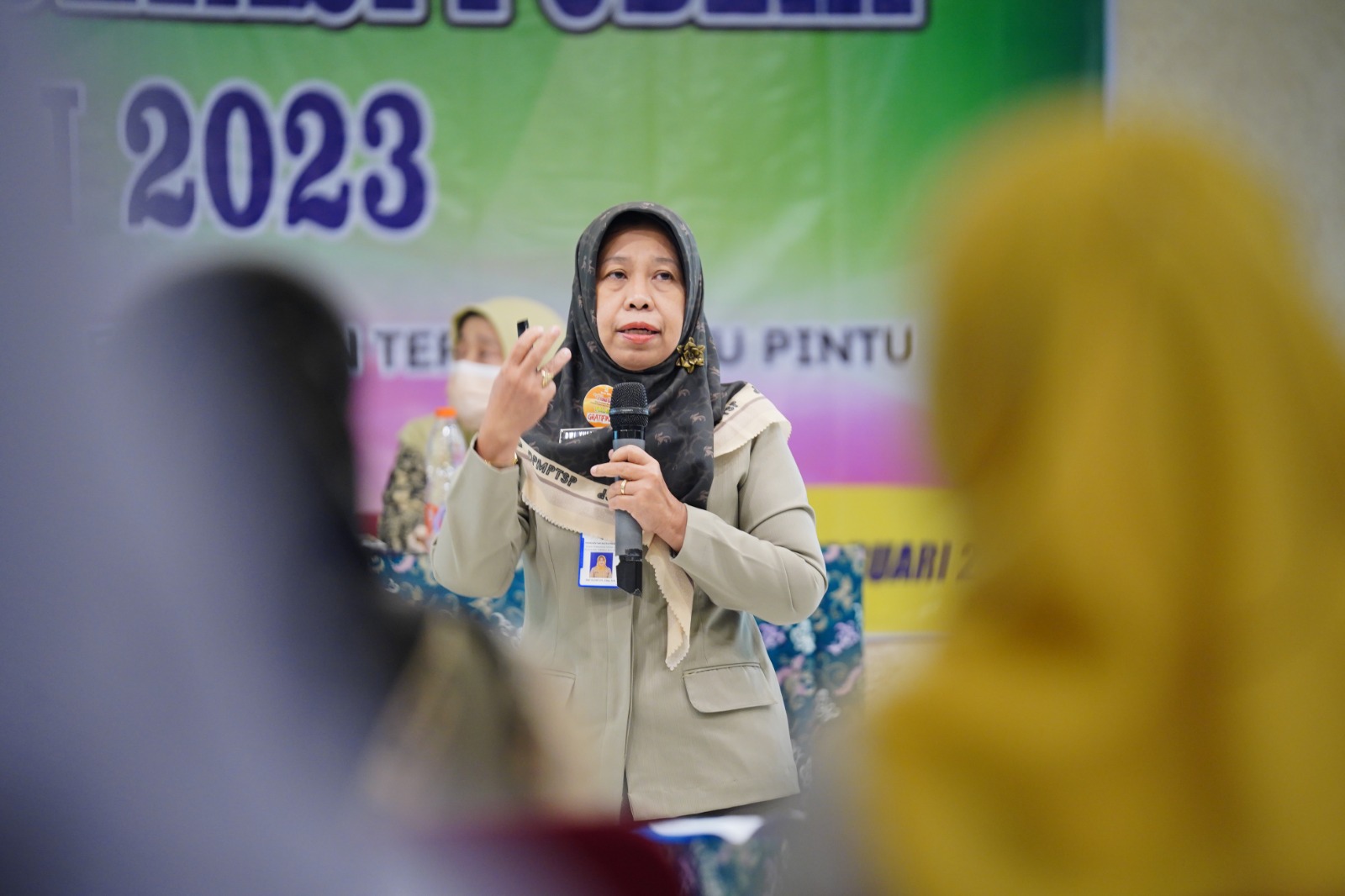 Foto 3 dari 10: Komitmen Tingkatkan Pelayanan Kepada Masyarakat, DPMPTSP Gelar Forum Konsultasi Publik