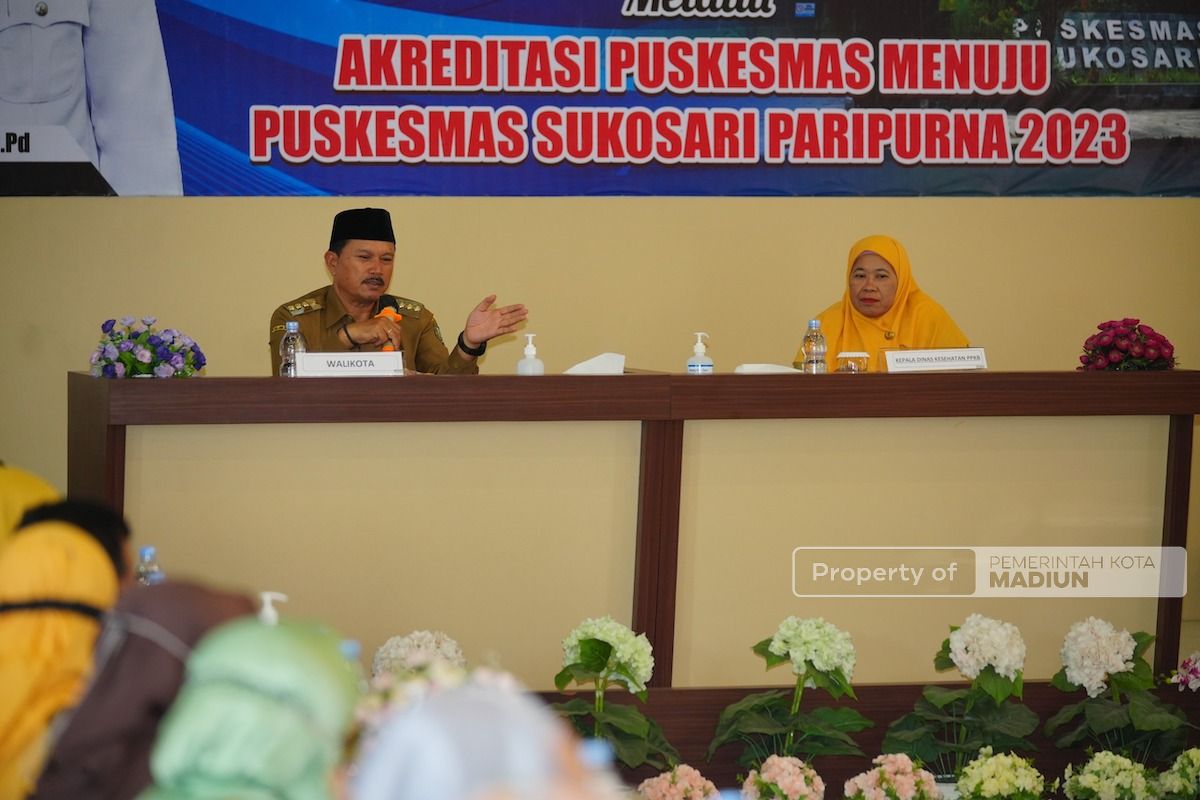 Foto 1 dari 8: Pimpin FGD Persiapan Akreditasi Paripurna Puskesmas Sukosari, Wali Kota Optimis Akreditasi Dapat Diraih Tahun Ini