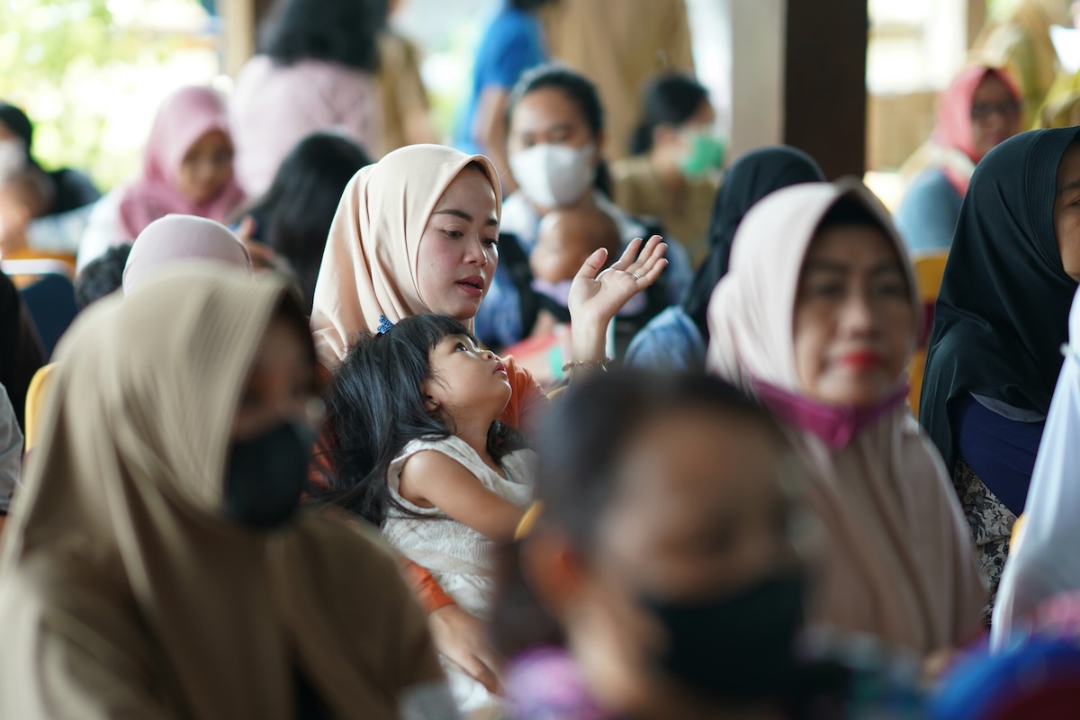 Foto 6 dari 10: Pantau Vaksinasi Polio Serentak, Wali Kota Dr. Maidi: Generasi Emas Kedepan Harus Kita Antisipasi
