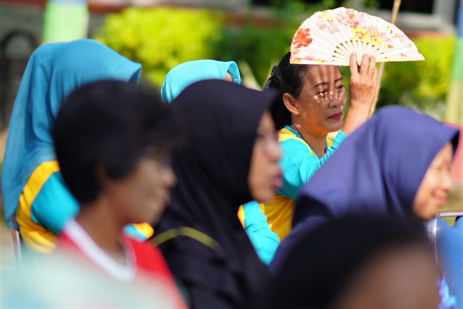 Foto 4 dari 10: Bertemu Warga di Kecamatan Manguharjo, Wali Kota: Kalau Ada Kesulitan Lapor ke Saya