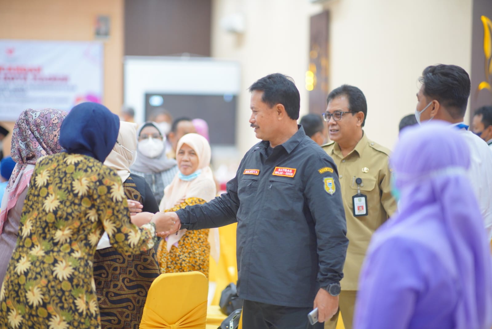 Foto 4 dari 6: Gelar Uji Publik Rancangan Perda, Wali Kota: Aturan Ada Untuk Memudahkan Usaha