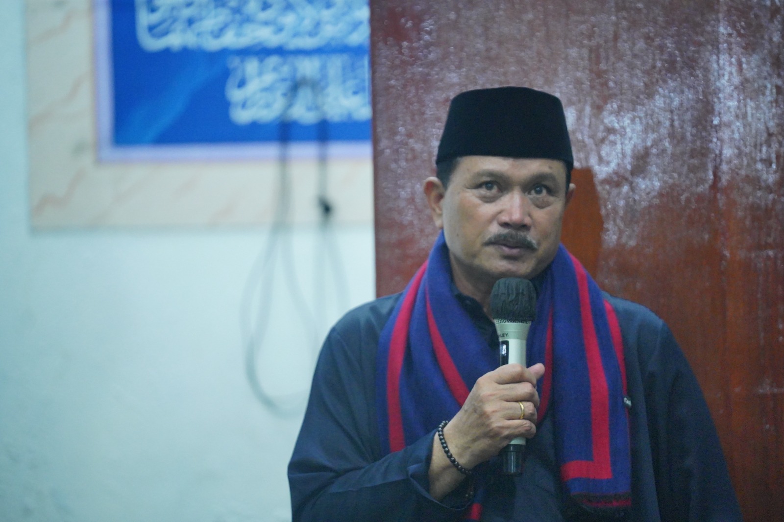 Foto 3 dari 10: Safari Ramadan Salat Tarawih di Masjid Baitul Jannah, Wali Kota Juga Sampaikan Pembangunan Kepada Jamaah