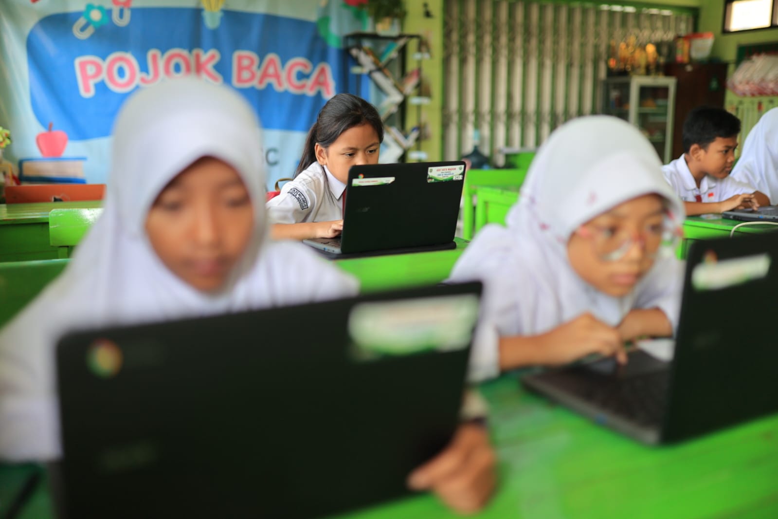 Foto 4 dari 4: Didukung Program Laptop dan Wifi Kota Pintar, ANBK di Kota Madiun Berjalan Lancar