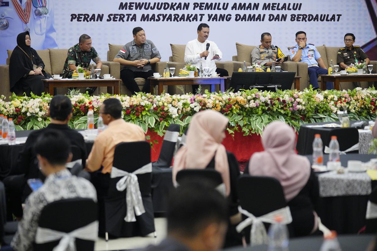 Foto 3 dari 8: Gelar Coffee Morning Bersama Forkopimda, Wali Kota Ajak Jaga Kondusivitas Wilayah Selama Pemilu 2024