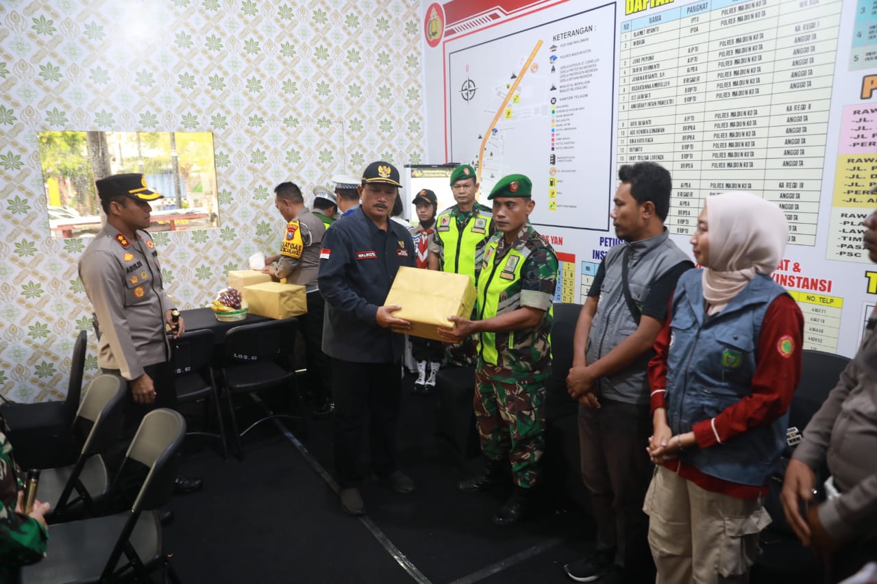Foto 5 dari 18: Jaga Kondusivitas Kota, Forkopimda Siap Laksanakan Pengamanan Di Malam Tahun Baru
