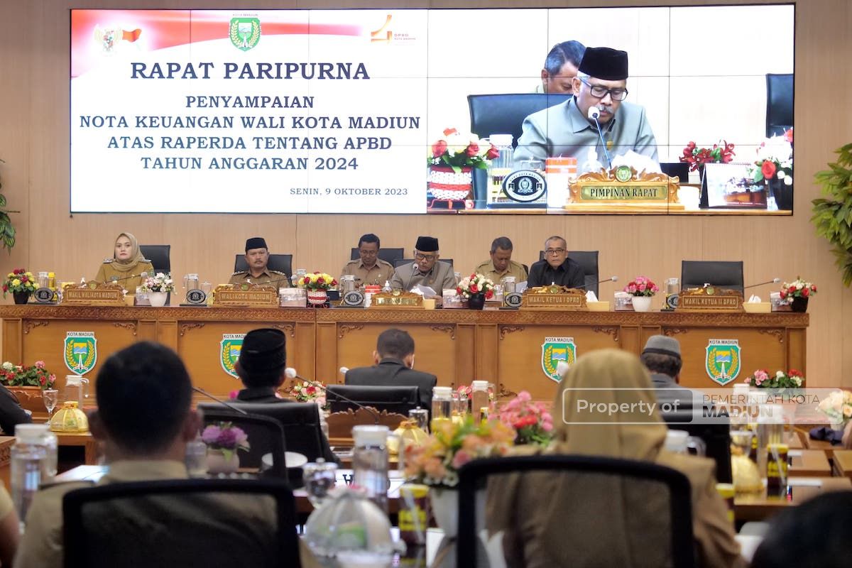 Rapat Paripurna Bersama Dewan, Wali Kota Komitmen Tuntaskan Program Kerja