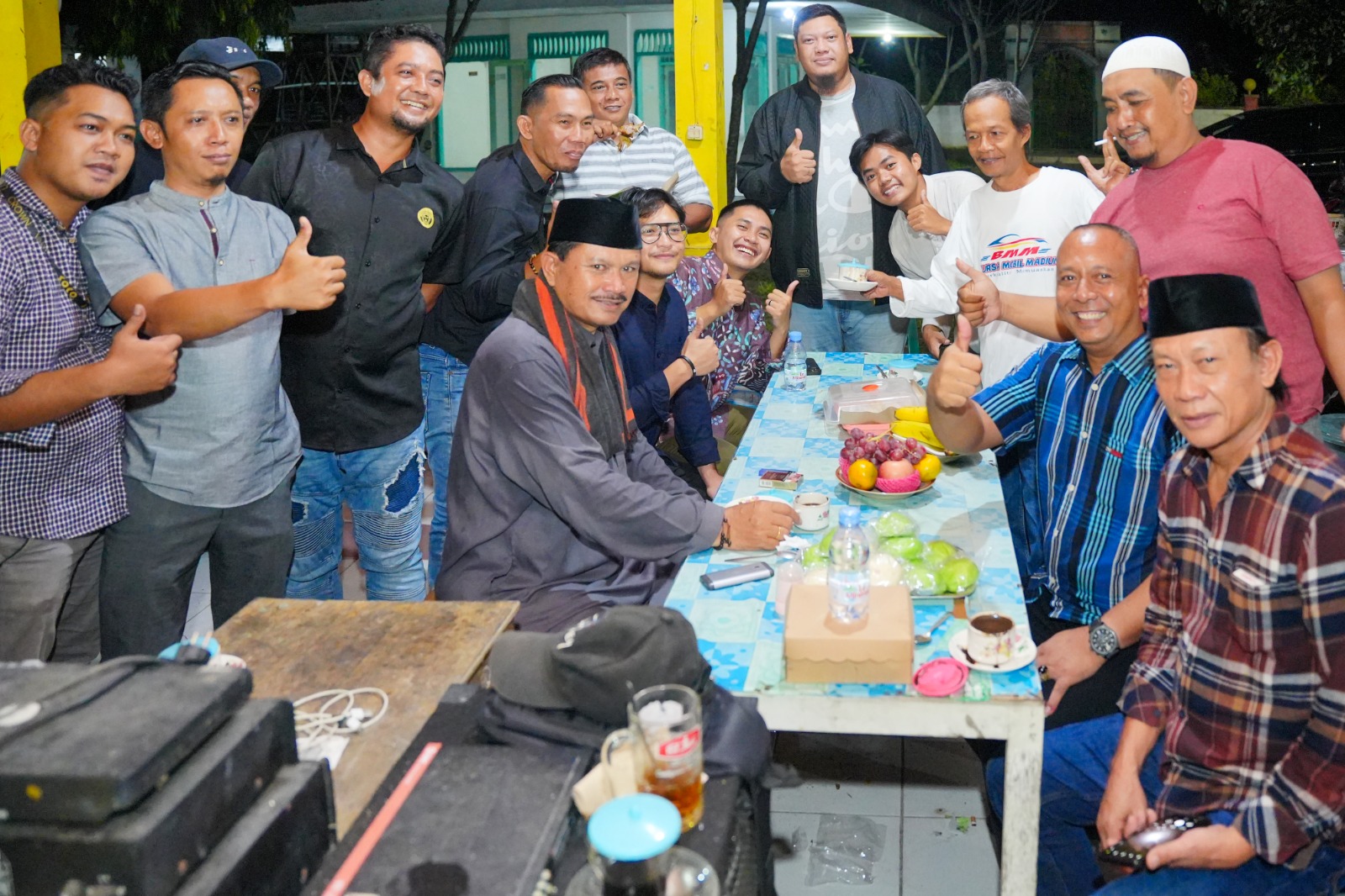 Foto 10 dari 10: Hadiri Halal Bihalal Bursa Mobil Madiun, Wali Kota Imbau Pedagang Jaga Kerukunan Demi Kemajuan Kota