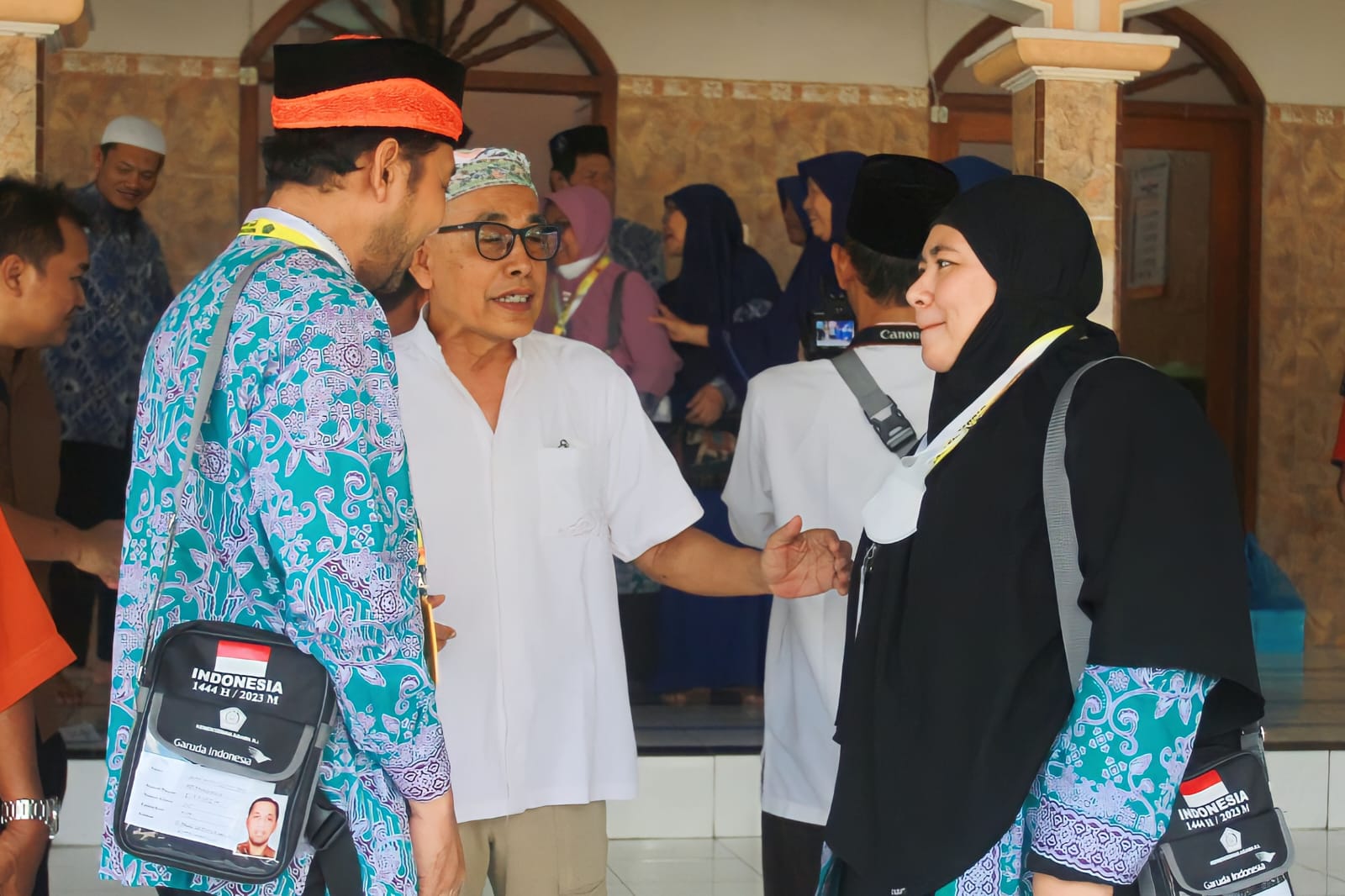 Foto 2 dari 3: Kloter Terakhir Jemaah Haji Asal Kota Madiun Berangkat ke Tanah Suci