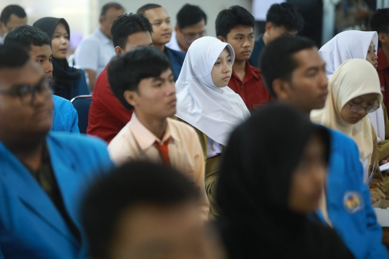 Foto 3 dari 12: Hadiri Seminar Hakordia, Wali Kota : Sinergi Berantas Korupsi Bantu Tingkatkan Pembangunan Kota