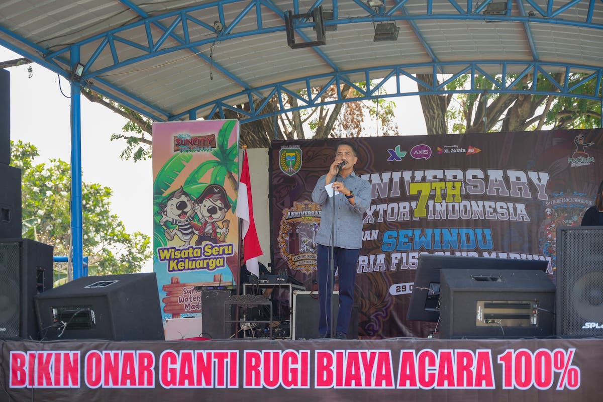 Foto 2 dari 8: Hadiri HUT Vixtory, Wali Kota Apresiasi Kegiatan Di Kota Madiun
