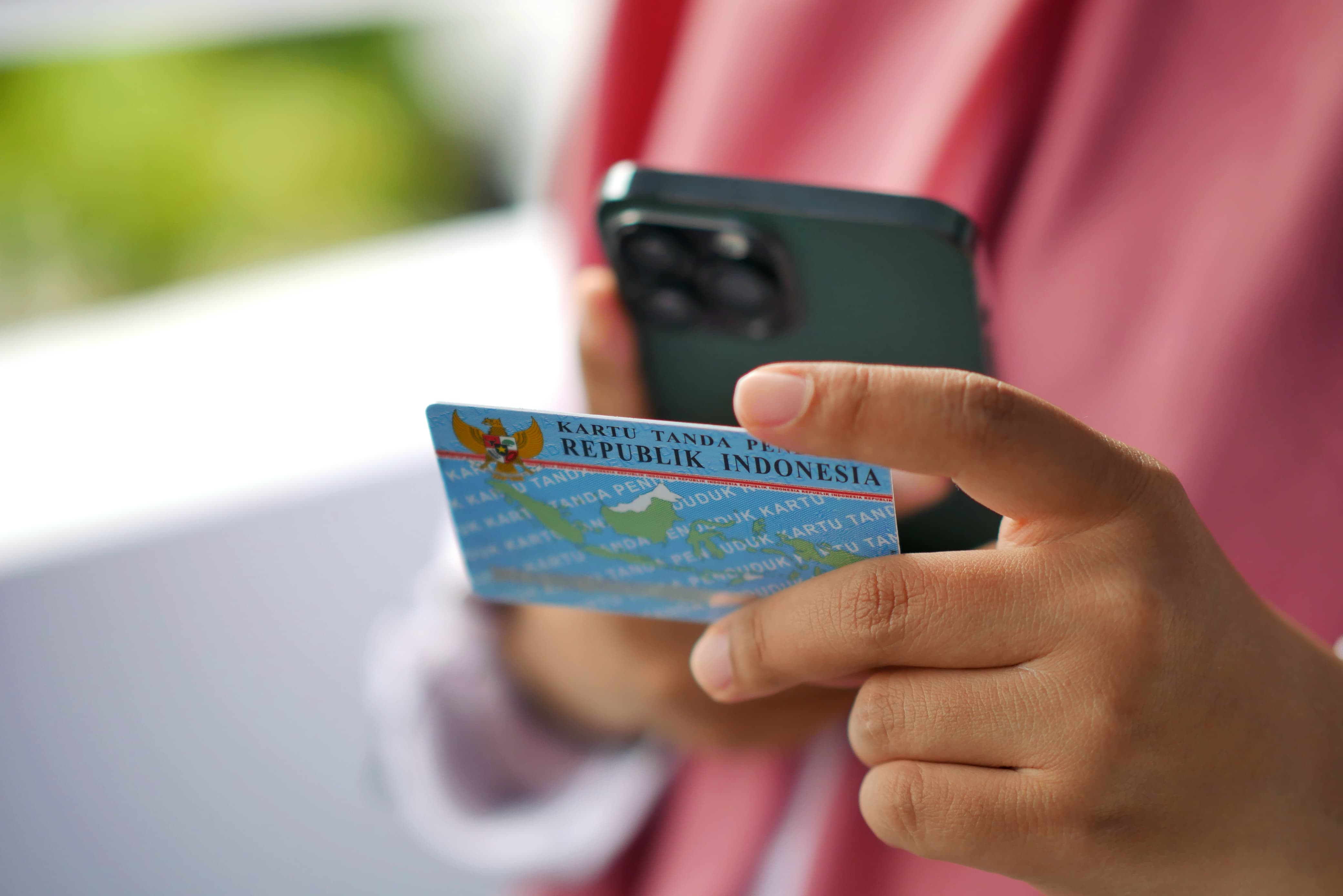 Foto utama berita: Biar KTP Tak Disalahgunakan, Begini Cara Amankan Kartu Identitas Diri