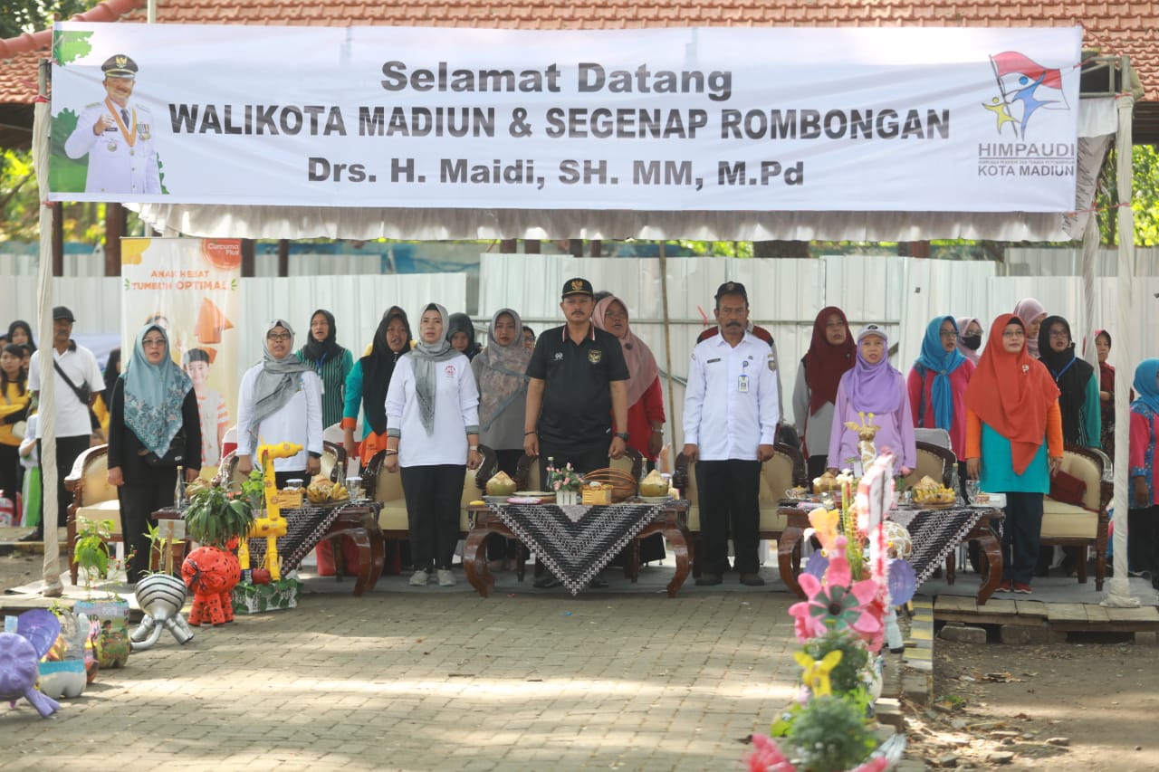 Foto 7 dari 12: Puncak HUT HIMPAUDI, Wali Kota Pesan Guru dan Orangtua Perhatian Terhadap Anak