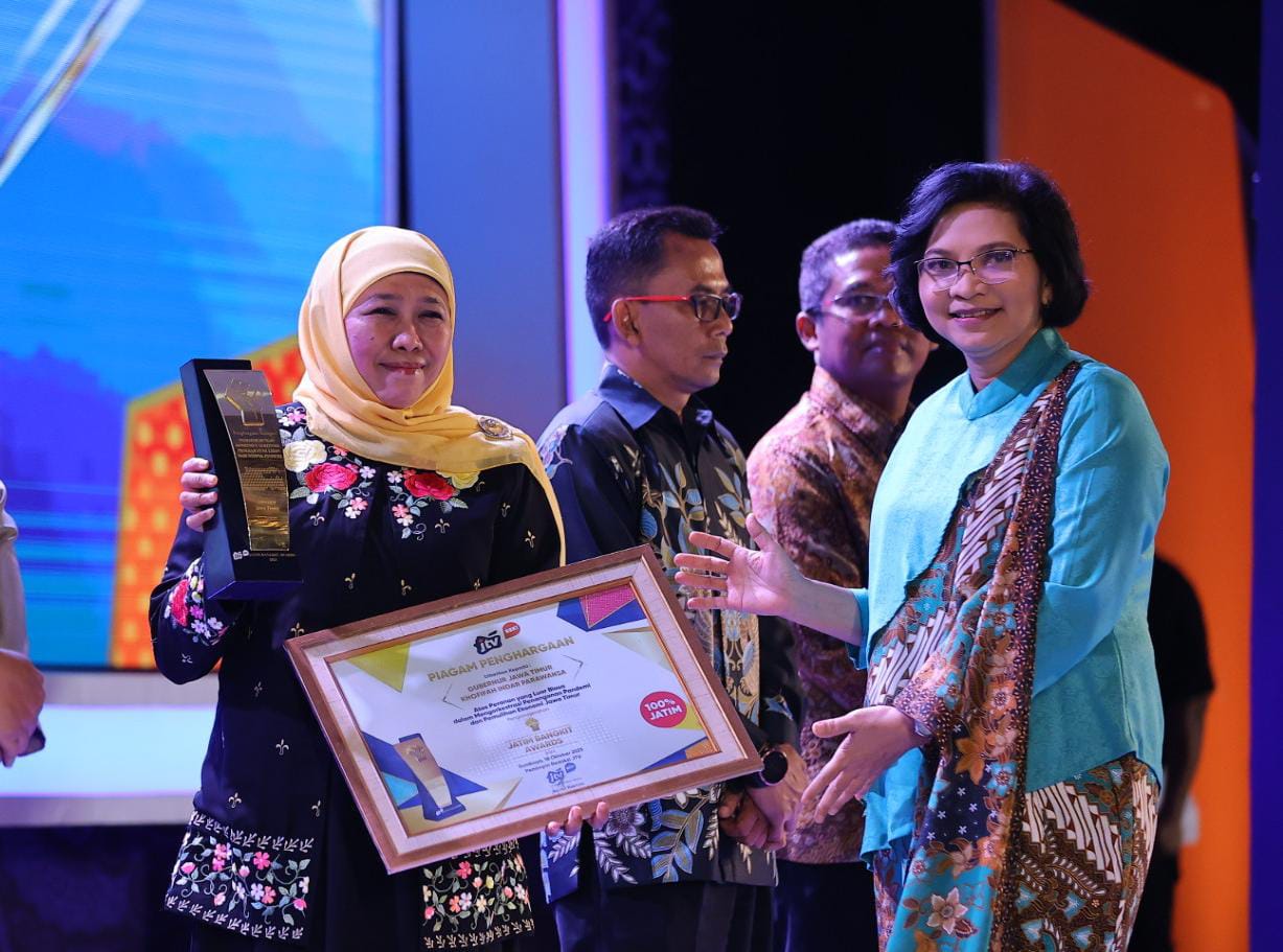 Foto 5 dari 8: Dinilai Sukses Tangani Pandemi, Kota Madiun Raih Penghargaan Jatim Bangkit