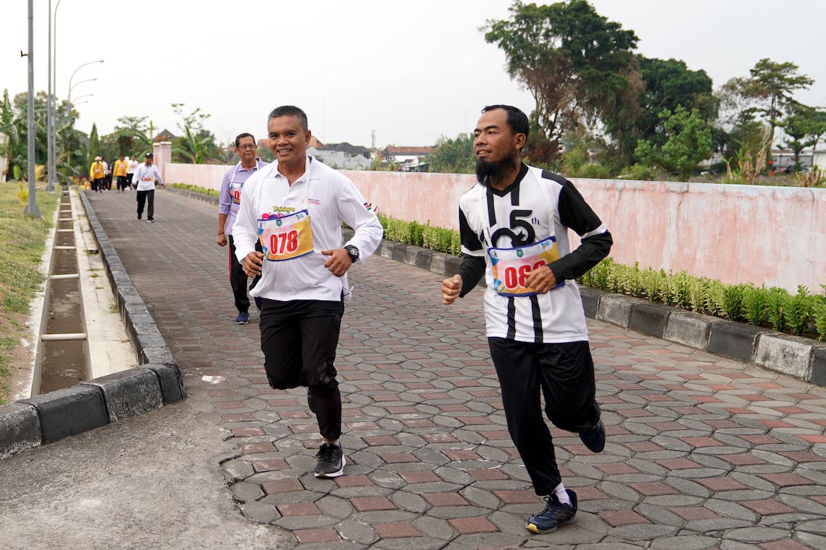 Foto 2 dari 9: Gelar Tes Kebugaran, Wali Kota Ingatkan ASN Jaga Kesehatan untuk Peningkatan Layanan