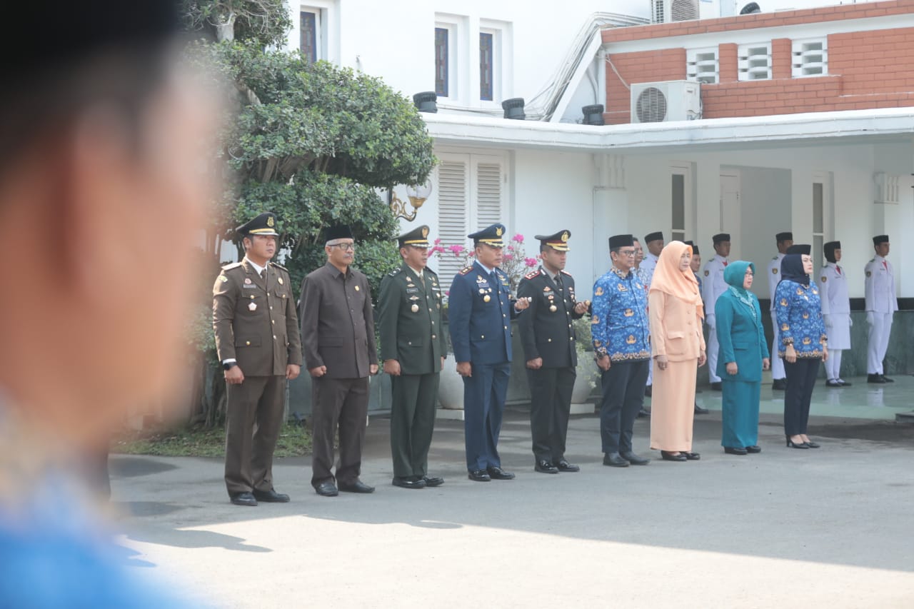 Foto 4 dari 7: Peringati Hari Sumpah Pemuda, Wali Kota: Pemuda Harus Bisa Mengambil Peran Sesuai Kemampuan Masing-masing