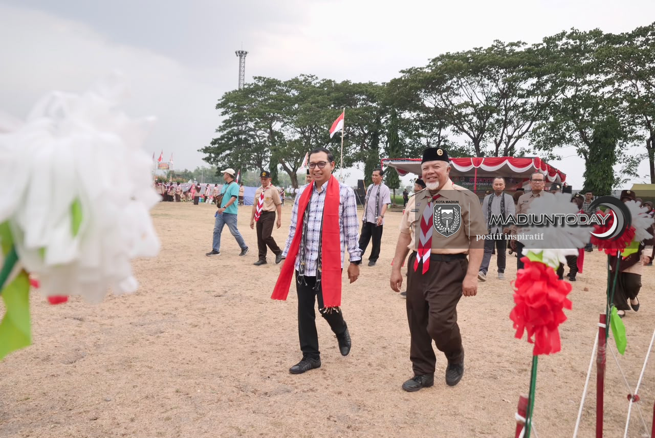 Foto 8 dari 15: Pramuka Prasiaga Perdana Digelar di Madiun, 200 Guru TK Dibekali Teknik Pembinaan Anak