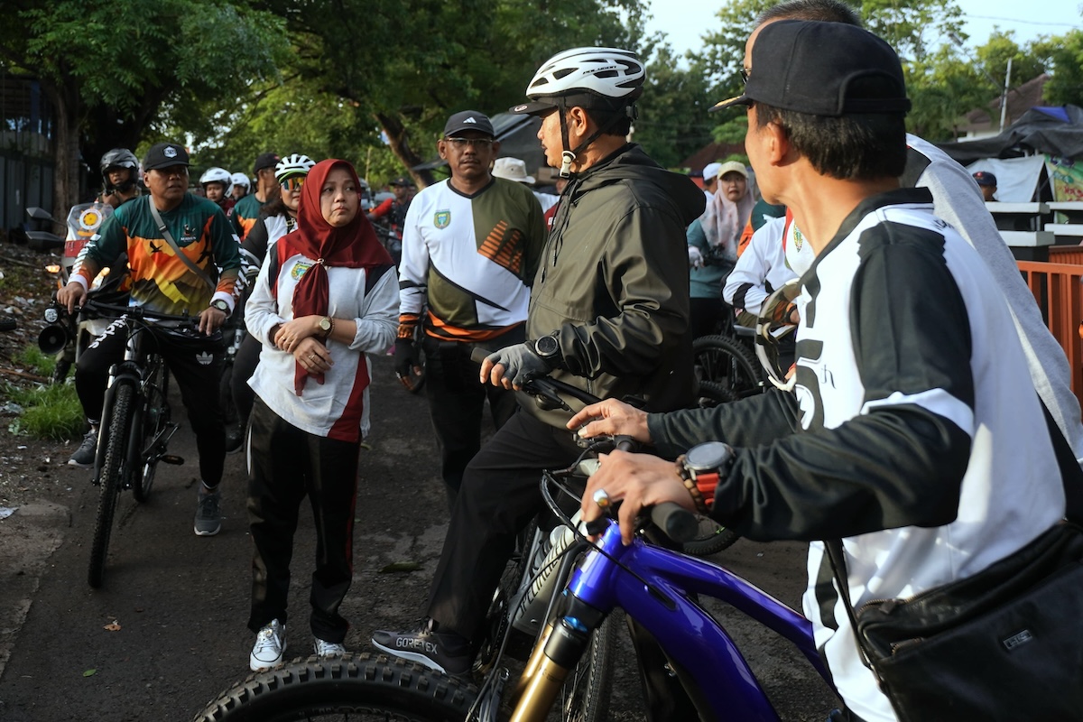 Foto 3 dari 9: Gowes Pagi, Wali Kota Cek Sejumlah Pembangunan Hingga Beri Pembinaan Kepala OPD