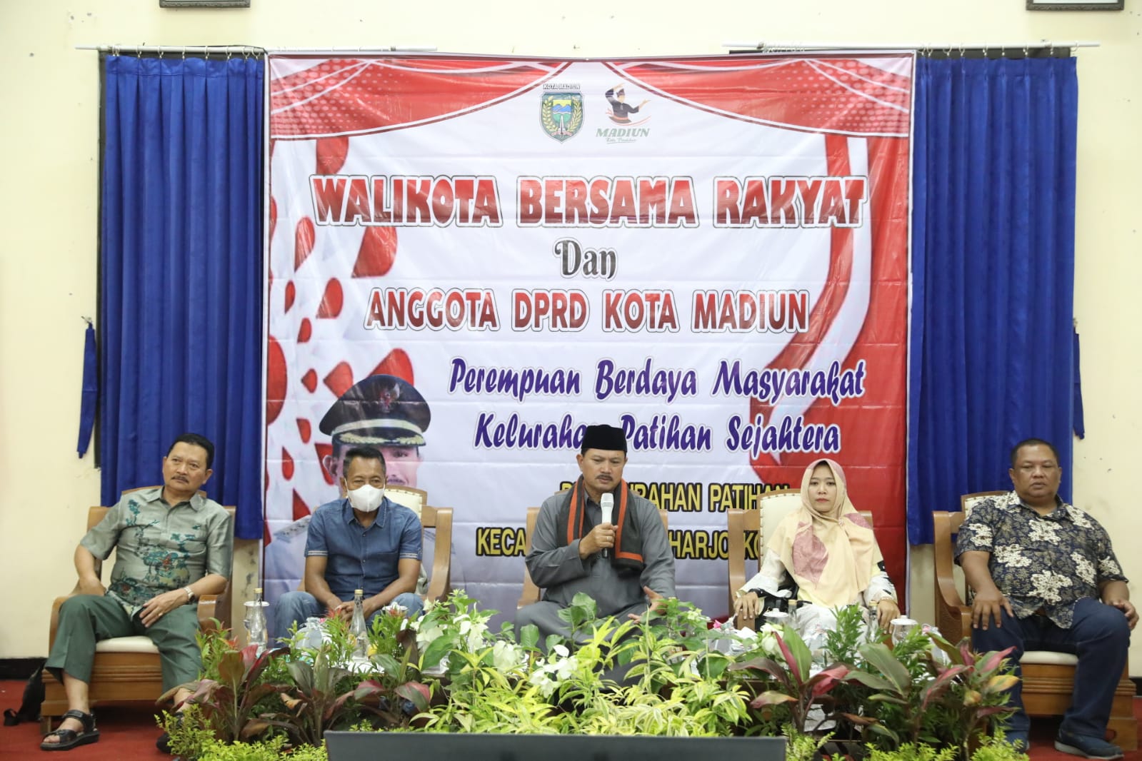Foto utama berita: Hadiri Pertemuan Kota Kita, Wali Kota Ingatkan Peran Perempuan Dalam Pembangunan