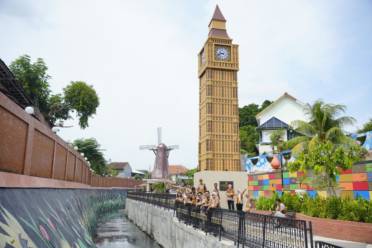 Foto 4 dari 8: Belajar Smart City dan Keliling Kota Pendekar, Kadin Kominfo Demak: Kota Madiun Keren Banget