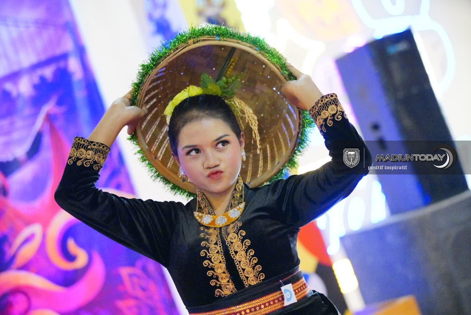 Pasar Sleko Kembali Bergeliat, Aksi Tari Tradisional Anak Muda Mulai Dilirik Provinsi
