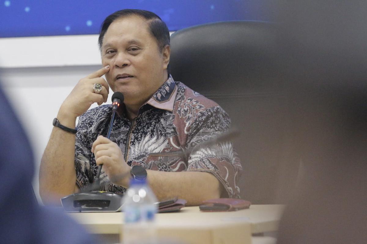 Foto 12 dari 12: Pj. Wali Kota Pimpin Monev Implementasi Smart City Kota Madiun Sekaligus Luncurkan Proper Pelatihan Kepemimpinan