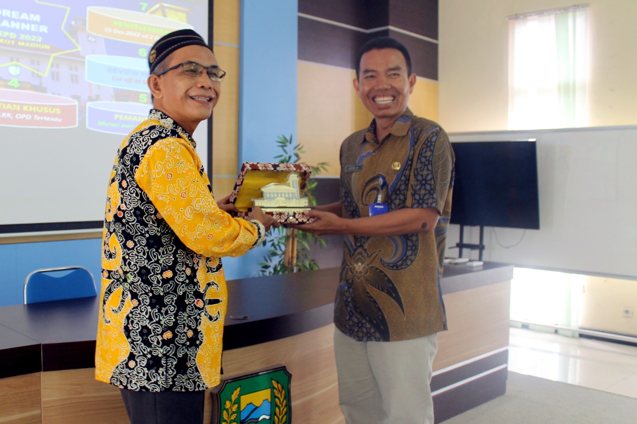 Foto 2 dari 2: Sajikan Pelaporan Keuangan Tercepat Nasional, BKAD Jadi Jujukan Pemda untuk Stuba