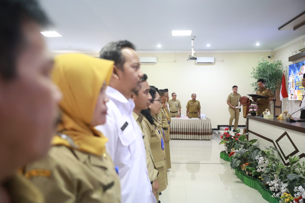 Foto 3 dari 12: Lantik Pengurus Baru KKG Dan MGMP, Wali Kota Pesan Optimalkan Pendidikan Di Kota Pendekar