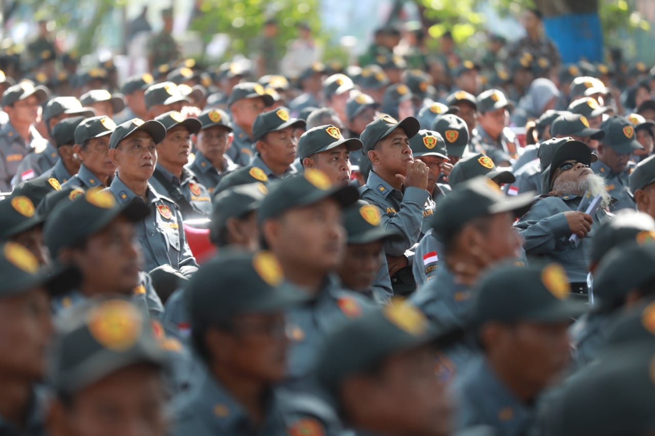 Foto 15 dari 15: Hadiri Bimtek Kesiapsiagaan Pemilu, Wali Kota : Satlinmas Ujung Paling Depan Masyarakat