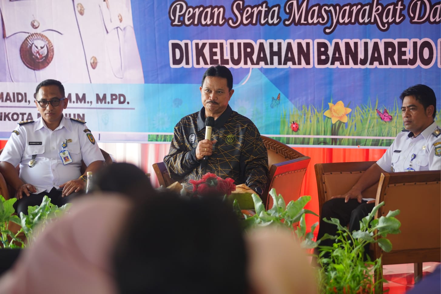 Foto 3 dari 10: Tatap Muka dengan Masyarakat Banjarejo, Wali Kota Sampaikan Program Pembangunan