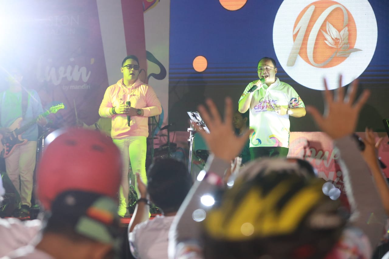 Foto 10 dari 11: Tak Hanya Peringati Hari Jadi, Gowes City Night Jadi Ajang Olahraga dan Promosi Kota