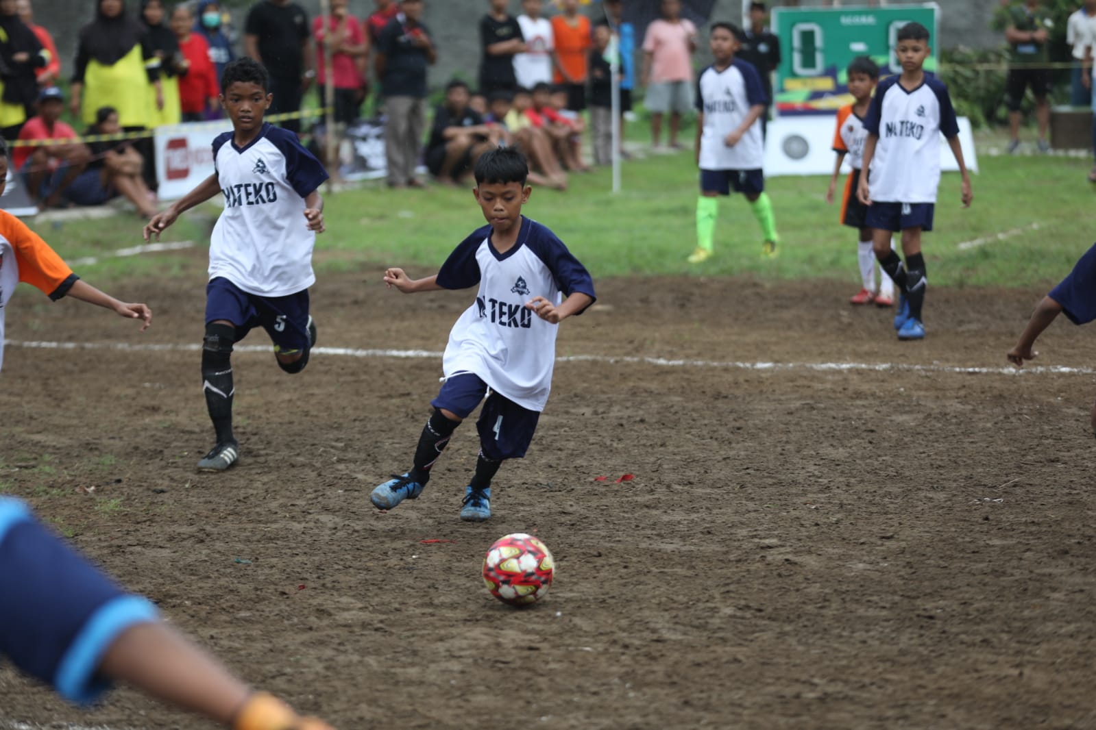 Foto 2 dari 10: Wadahi Semangat Sepak Bola Usia Dini, Pemuda Nambangan Lor Gelar Pancasoka Mini Cup 2023