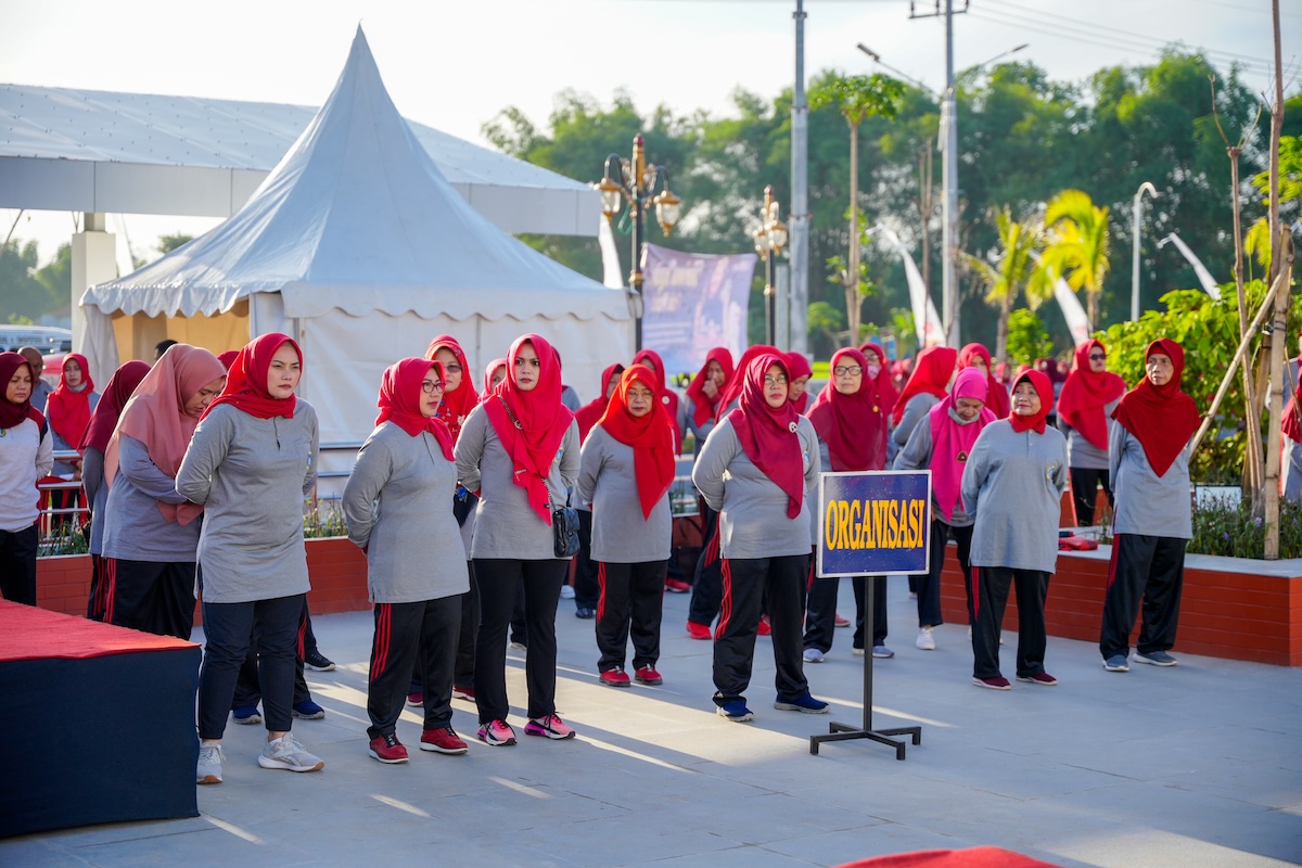 Foto 5 dari 9: Senam Lansia di Pondok Lansia, Wali Kota: Ini Jadi Tempat Pusat Kegiatan Lansia