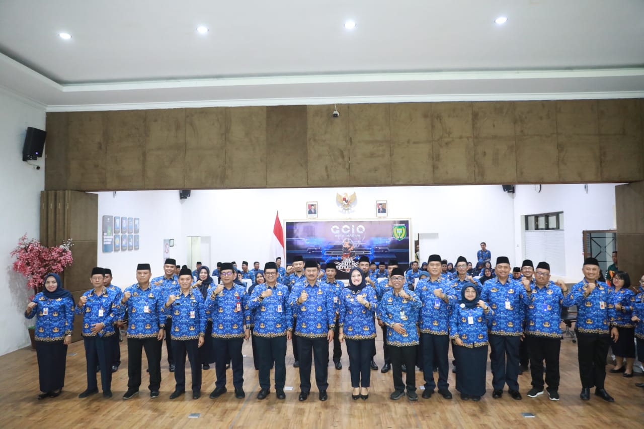 Foto 8 dari 10: Hadiri Pelantikan Dewan Pengurus Korpri Kota Madiun Periode 2023-2028, Wali Kota: Peran Korpri Harus Kian Ditingkatkan