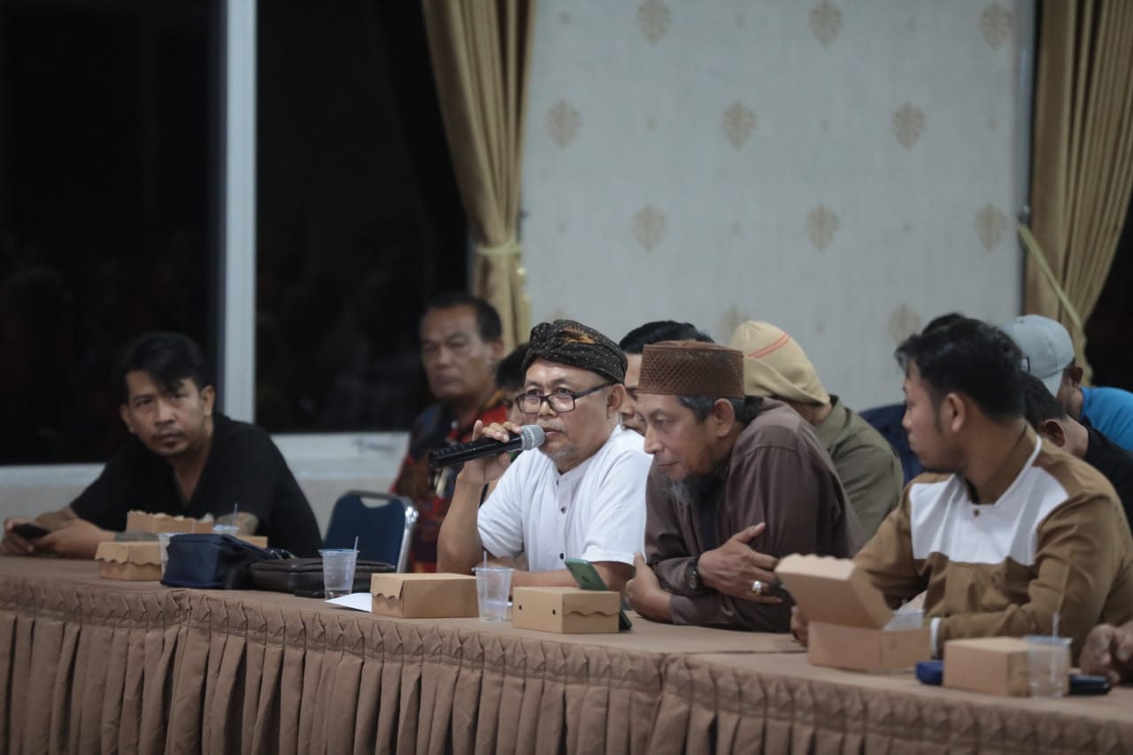 Foto 8 dari 12: Audiensi dengan Pedagang Pasar, Wali Kota Beri Banyak Diskon Kepada Pedagang