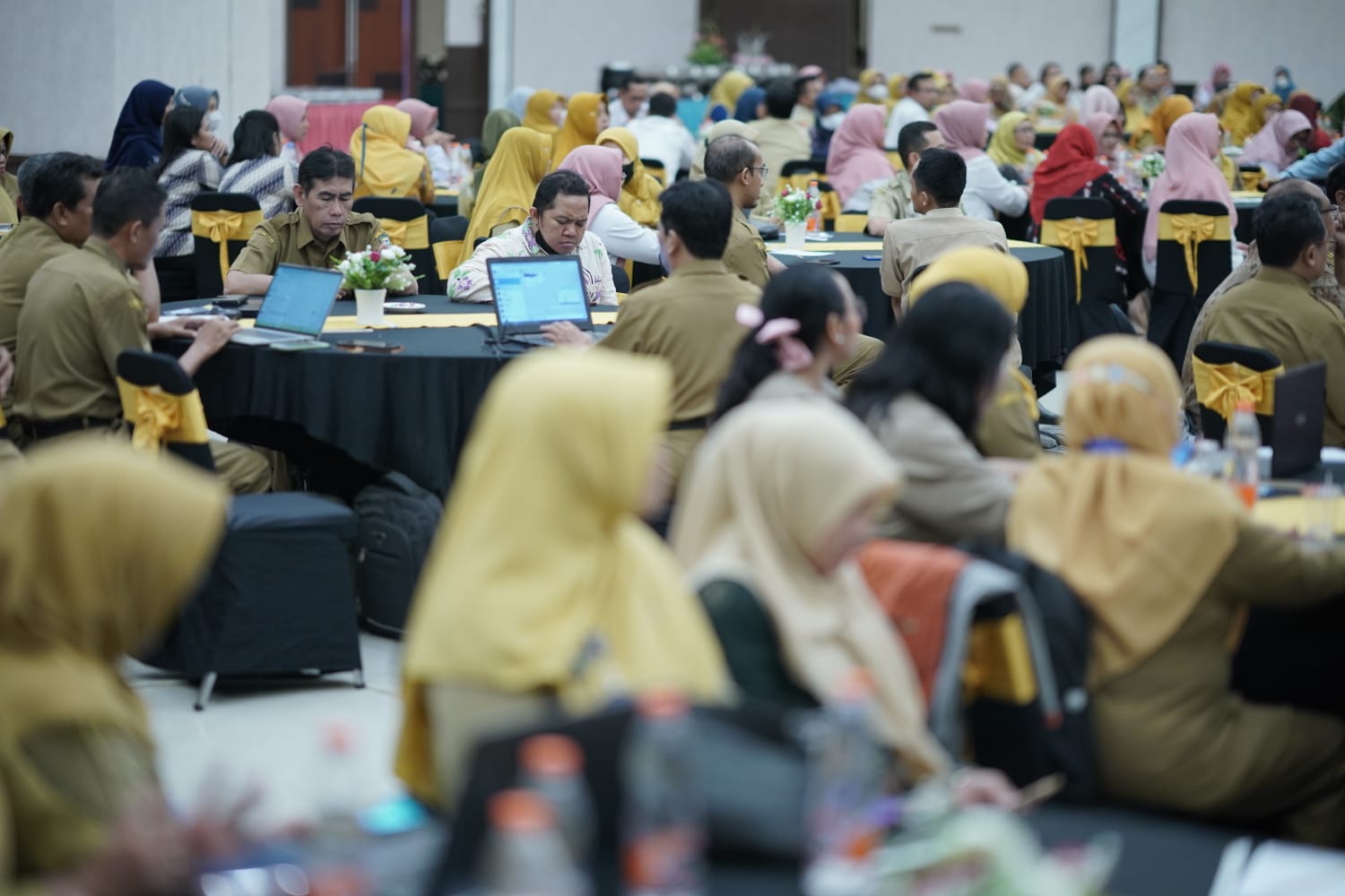 Foto 3 dari 9: Buka Workshop Penyusunan Kurikulum Merdeka Belajar, Wali Kota: Kita Persiapkan Generasi Emas 2045 dari Sekarang