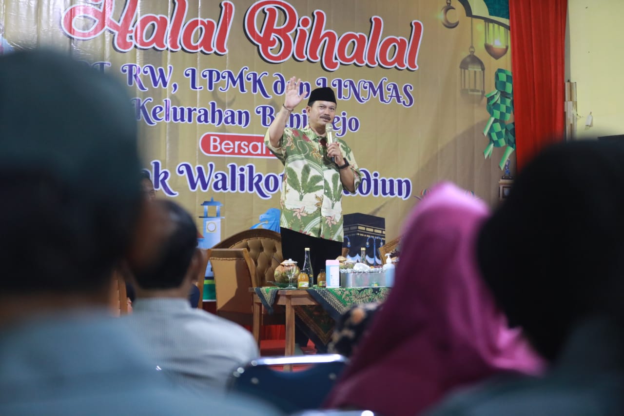 Gelar Pertemuan Bersama Tokoh Masyarakat dan Linmas Banjarejo, Wali Kota Serap Aspirasi Untuk Pembangunan
