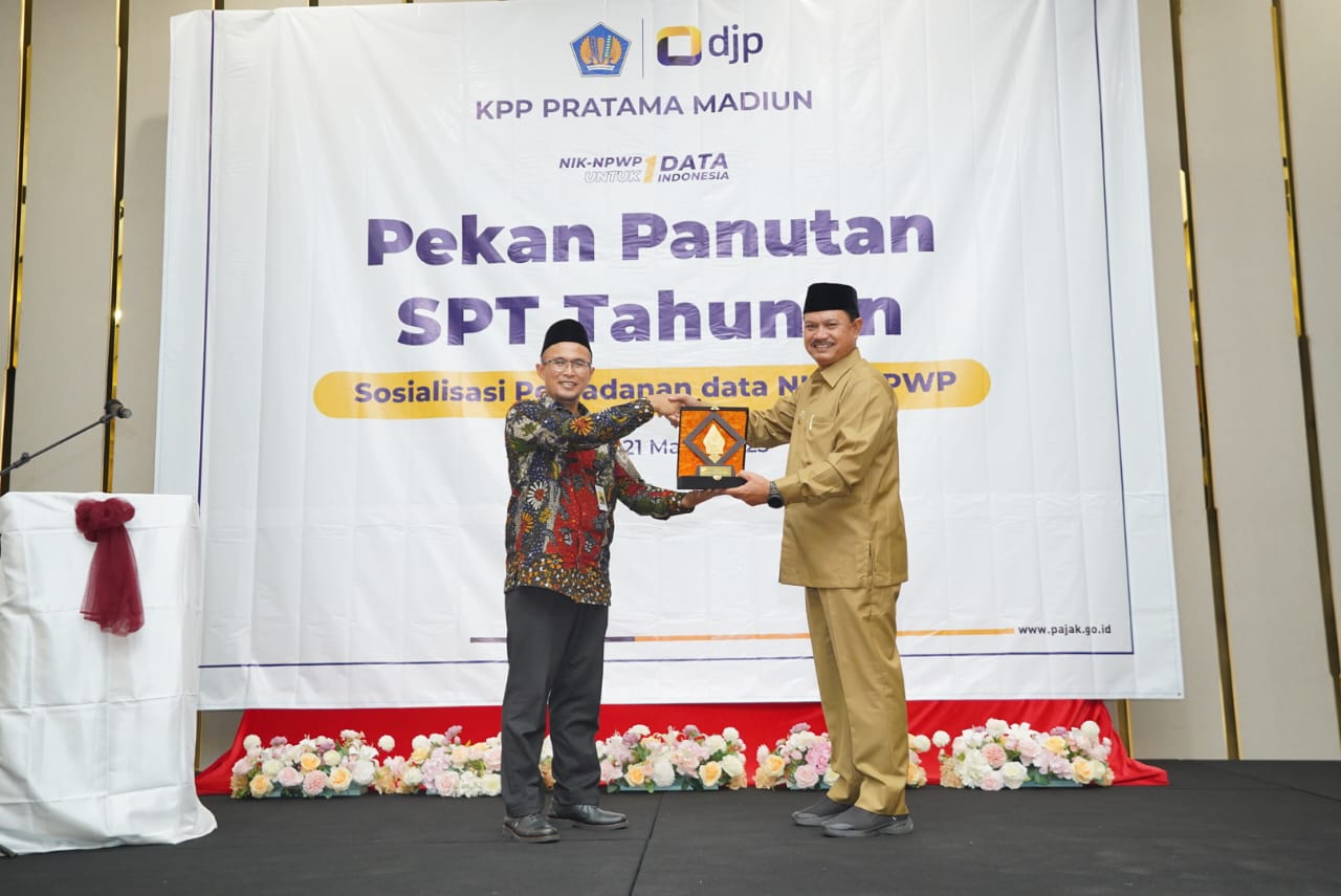 Foto 6 dari 9: Wali Kota Ajak Wajib Pajak Lapor SPT Tahunan dan Pemadanan Data NIK-NPWP