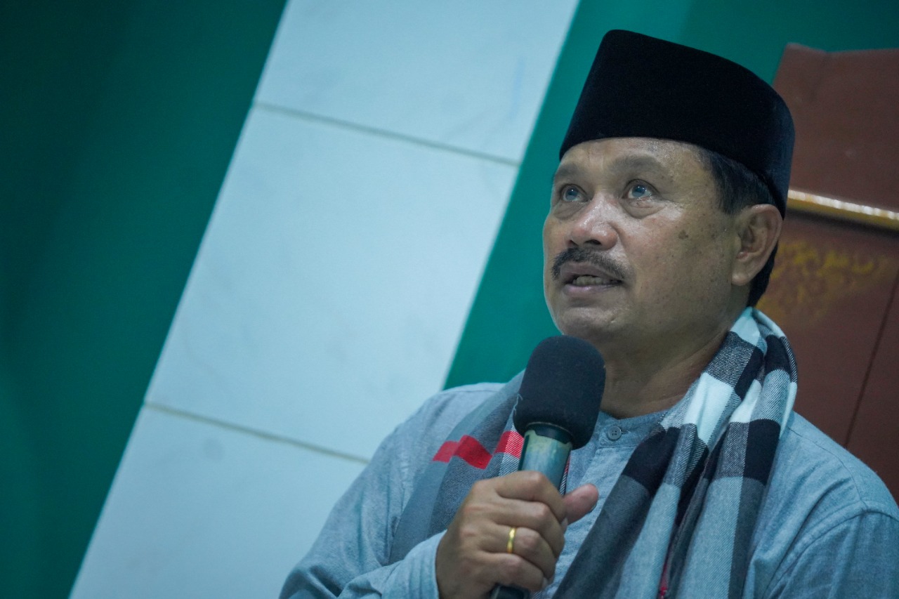 Foto 2 dari 9: Salat Isya di Musala Al Muhajirin 1, Jamaah Doakan Wali Kota di Akhir Acara