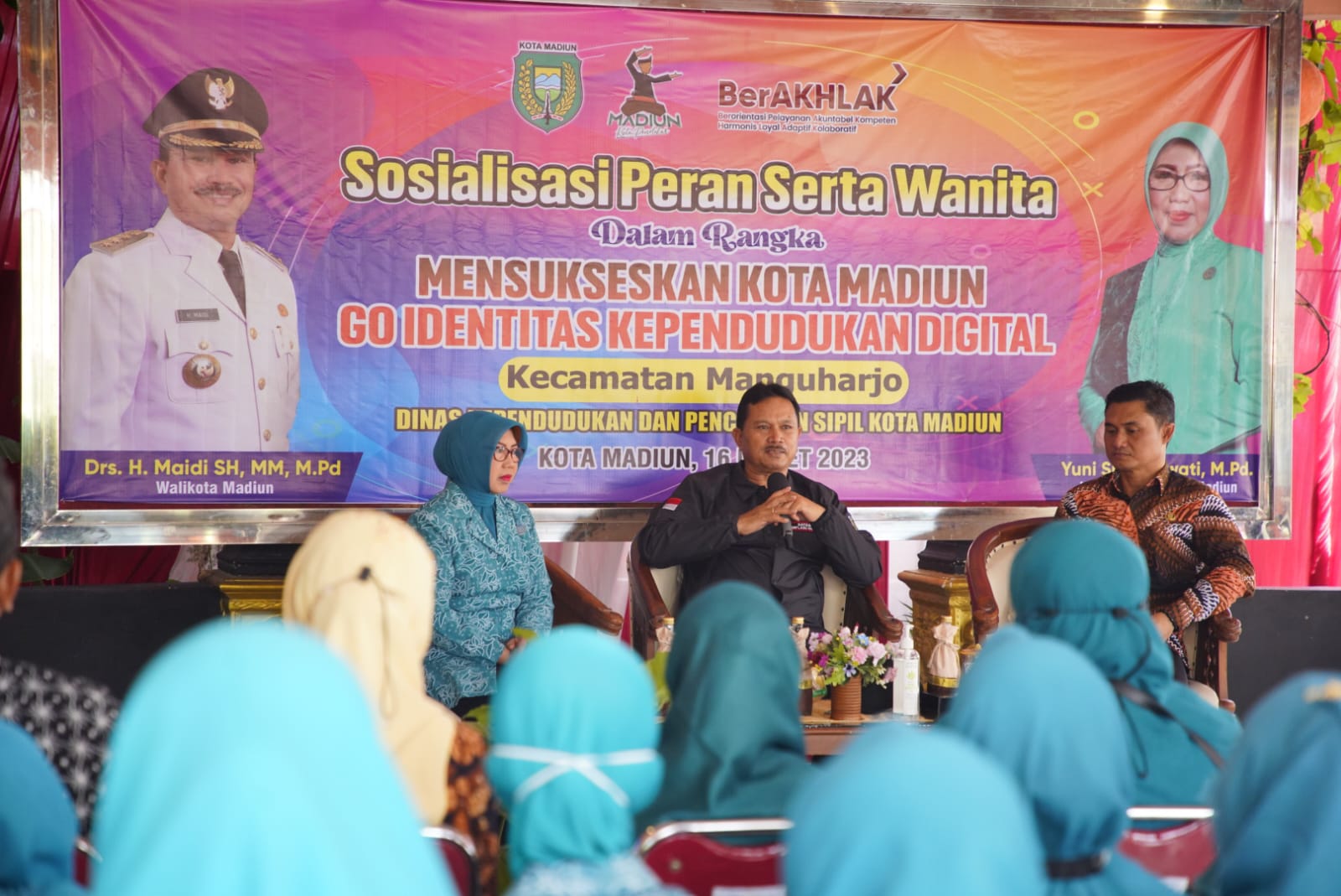 Foto 1 dari 8: Wali Kota Ajak Masyarakat Dukung Digitalisasi Data Kependudukan