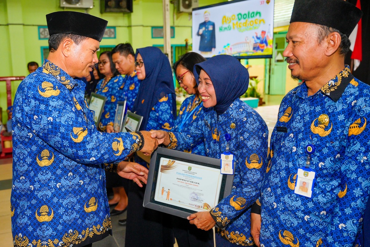 Foto 4 dari 8: Dampingi Kunjungan Perwakilan Google for Education, Wali Kota: Berkat Pendampingan Google, Anak-anak Kita Semakin Hebat