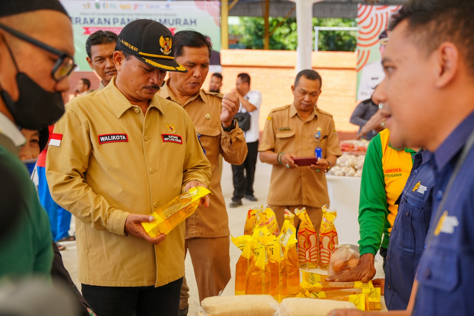 Foto utama berita: Tinjau Gerakan Pangan Murah, Wali Kota: Ini Upaya Tekan Inflasi