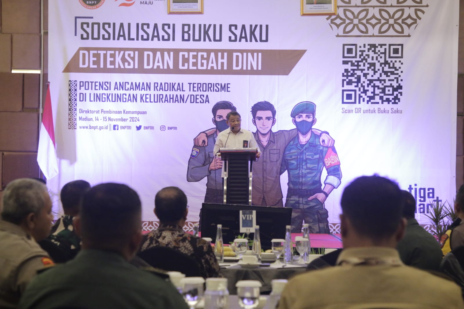 Foto 8 dari 10: Kewaspadaan Dini Terkait Terorisme, Pemkot Gandeng BNPT Gelar Sosialisasi Buku Saku Penanganan Terorisme di Kota Madiun