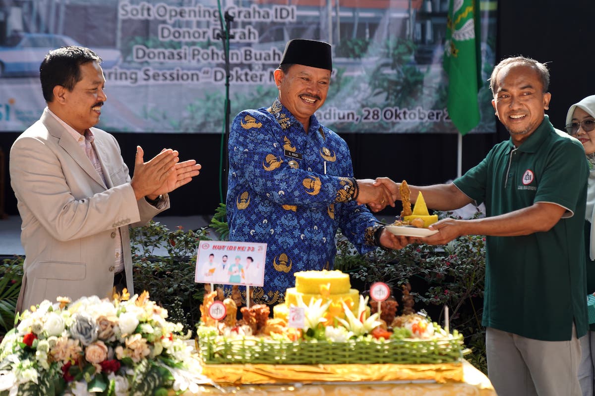Foto 5 dari 9: Hadiri Peringatan HUT IDI, Wali Kota Apresiasi Dukungan Untuk Kota Madiun