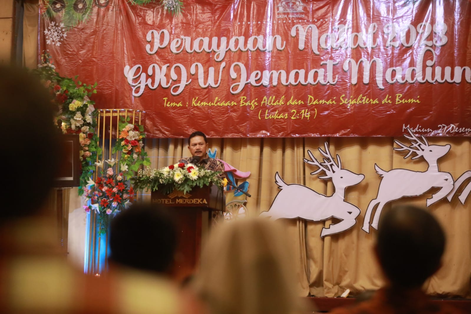 Hadiri Perayaan Natal Warga GKJW Madiun, Wali Kota Harap Perayaan Natal Bawa Pesan Kedamaian