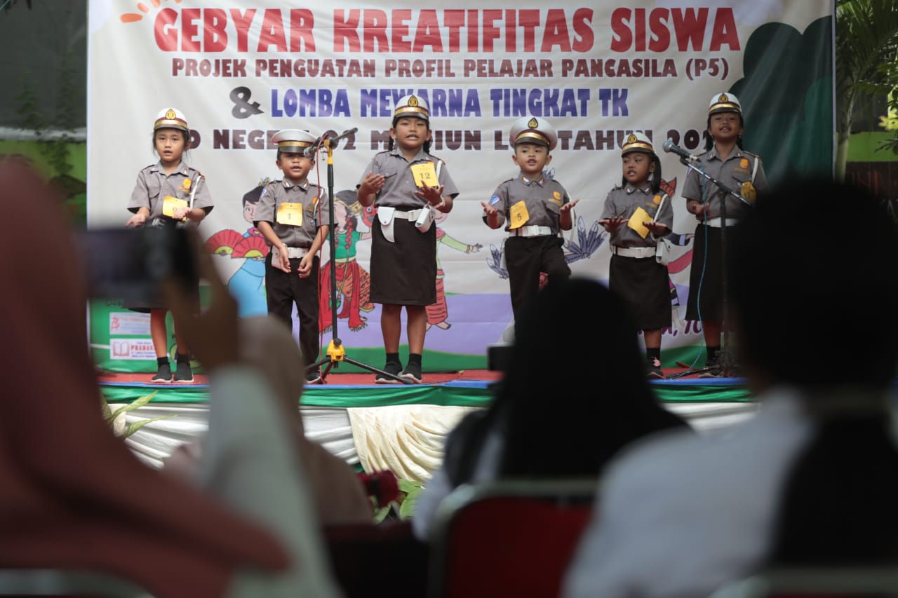 Implementasikan Kurikulum Merdeka Belajar, SDN 02 Madiun Lor Gelar Gebyar Kreativitas Siswa