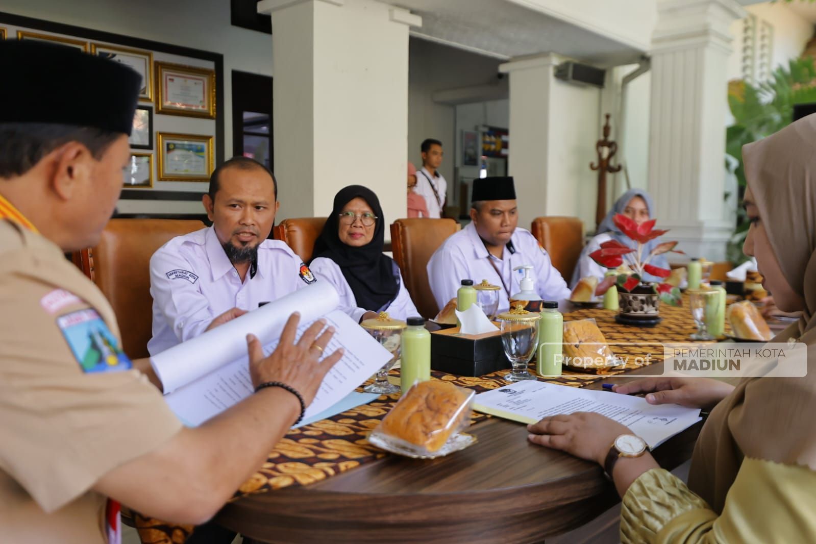 Foto 2 dari 10: Gelar Koordinasi Bersama KPU, Wali Kota Harap Pemilu Aman dan Damai