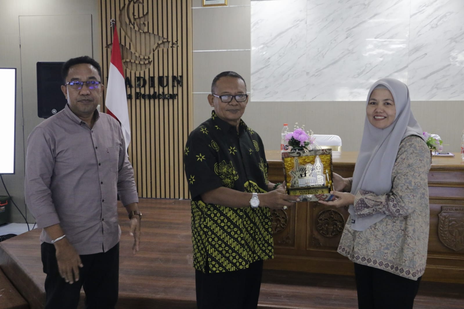 Foto 7 dari 7: Studi Tiru Penyelenggaraan Pemerintahan Umum, Bakesbangpol Bantul Kunjungi Kecamatan Kartoharjo